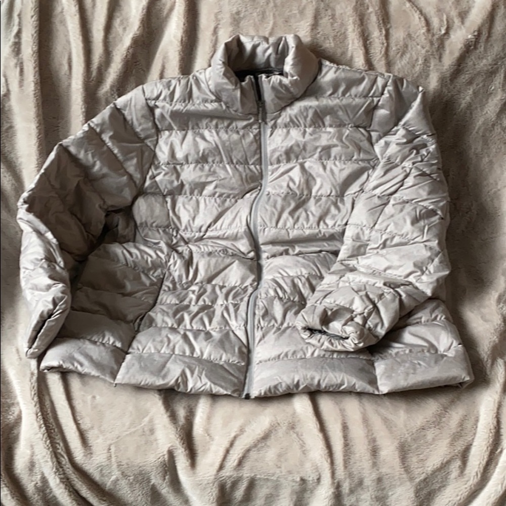 Eddie Bauer CirrusLite Down Jacket 2x Light Gray